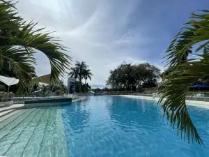 Lake House Resort Country Club & Spa