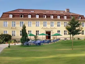 Familien- Und Freizeithotel Gutshaus Petkus