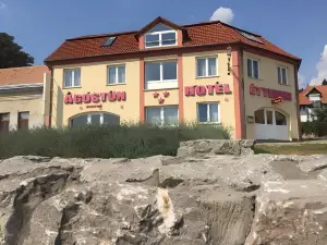 City Hotel Agoston