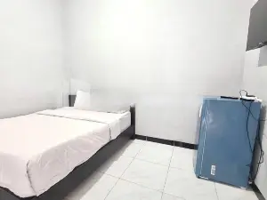Vins Homestay Kroya Mitra RedDoorz