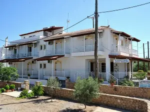 Papoulias Rooms