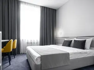 Luna Hotel