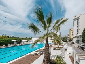 HR Resort