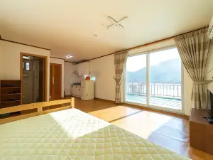 Chuncheon Pulbitgrim Pension