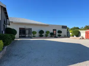 Tsumeb Guesthouse Kamho
