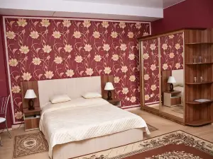 Kagau Hotel on Prospect Stroiteley