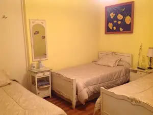 Hostal Renoir