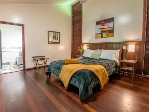 Heritage Lodge - in the Daintree