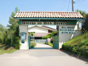 Domaine du Mont Monnet - Chambre d'hôtes & Gîte