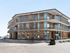 ÅhusBrygga Apartment Hotel