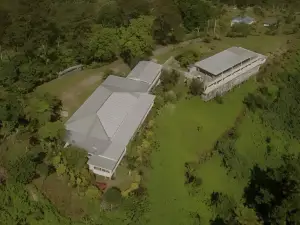 Dave Parker Eco Lodge Hotel