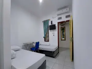 OYO 94075 Rafie Exclusive 2 Syariah
