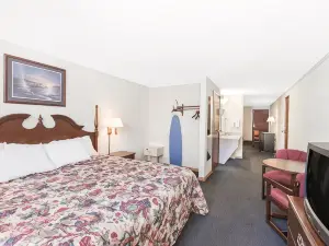 Days Inn by Wyndham Effingham