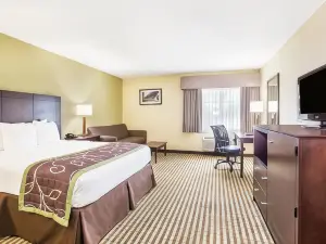 Days Inn by Wyndham Brewerton/ Syracuse Near Oneida Lake