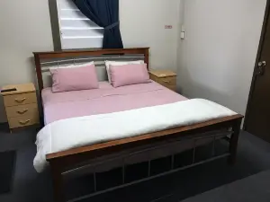 Goondihill Hotel