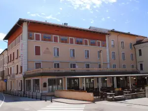 Hotel Dvorec