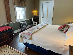 Shoreham Inn Bed & Breakfast