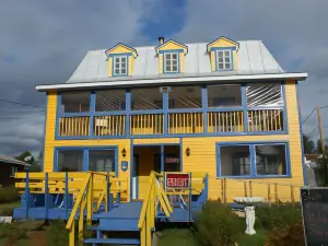 Gîte des Hauteurs et Café de la Place