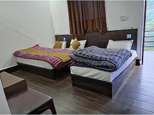Kedar Chaukhamba Homestay, Ukhimath