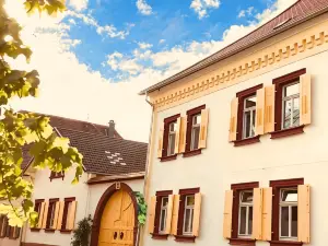 Barocker Hof Rhodt