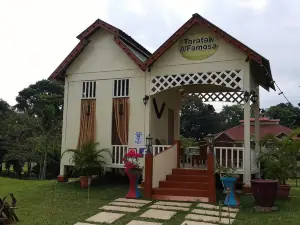 D'Savoy  Homes @Famosa 2Room