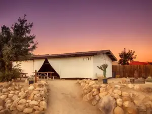 Pioneertown Motel