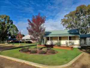 Golden Heritage Cottages