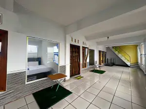 RedDoorz Syariah @ Jalan Dieng 4