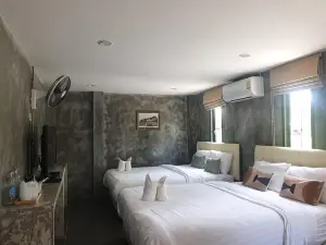 Ban Kaeng Resort