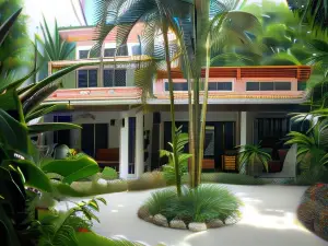 Togo B&B Farallon