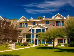 Westwood Shores Waterfront Resort