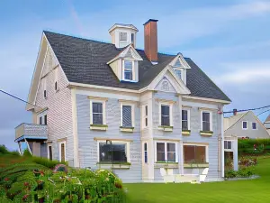 Seaside Inn