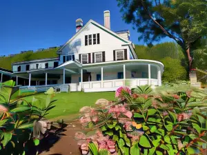 The Stowe Village Inn