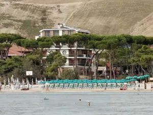 Hotel Astoria