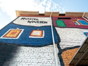 Wasser Hotel