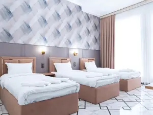 GOLD STAR PALACE HOTEL