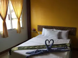 Sri Trang Hotel