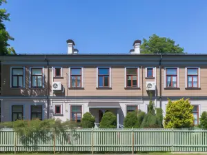 Roze Boutique Apartments