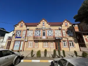 Grand Hotel