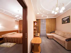 VIP House Hotel