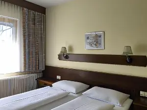 Helenental Pension & Apartments