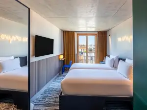 TRIBE Paris Clichy
