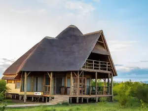 Aardvark Safari Lodge