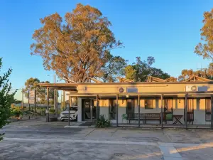 Rose City Motor Inn