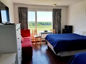 Balmoral Motel