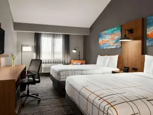 La Quinta Inn & Suites by Wyndham Salem or