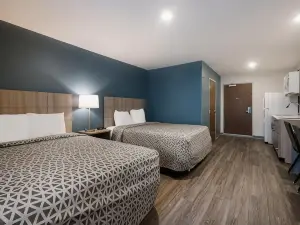 WoodSpring Suites East Lansing - University Area