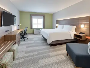 Holiday Inn Express & Suites Plano - the Colony