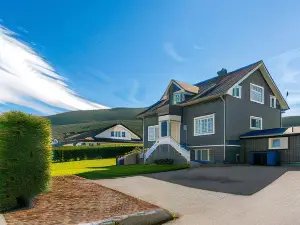 Aalesund Holiday Home 4 Bedroom
