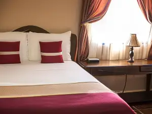 La Bellota Hotel